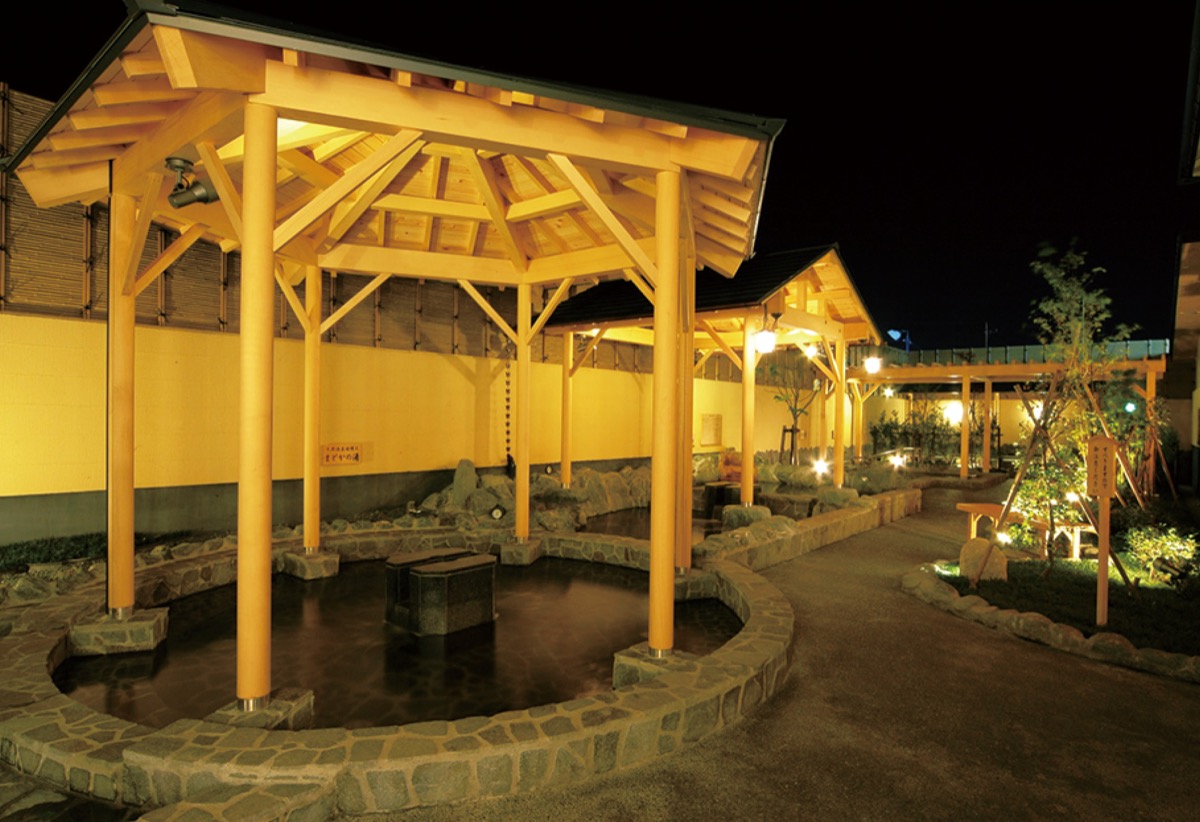 源泉かけ流しの人気温浴施設