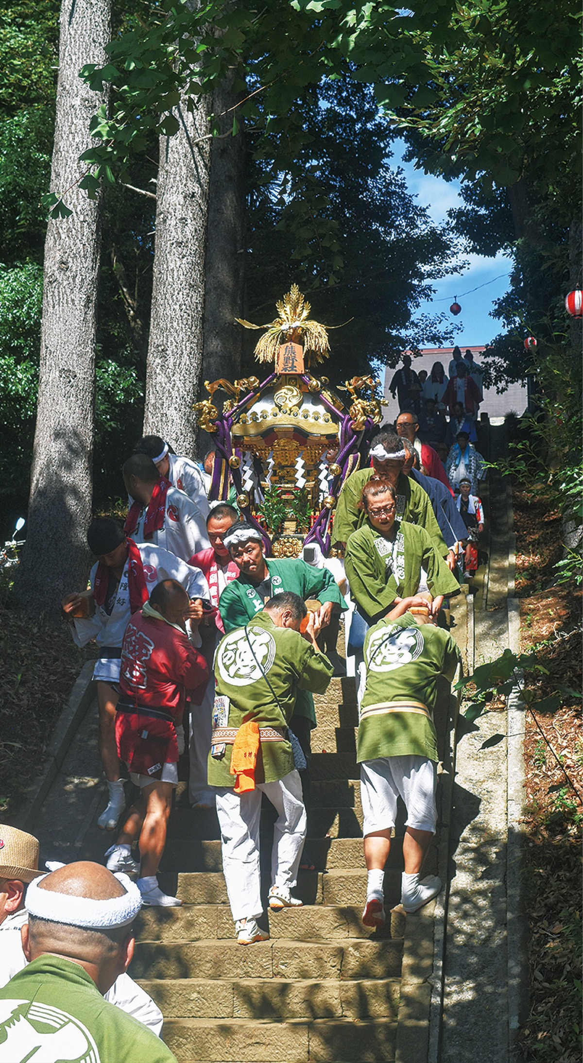 声を合わせ街へ