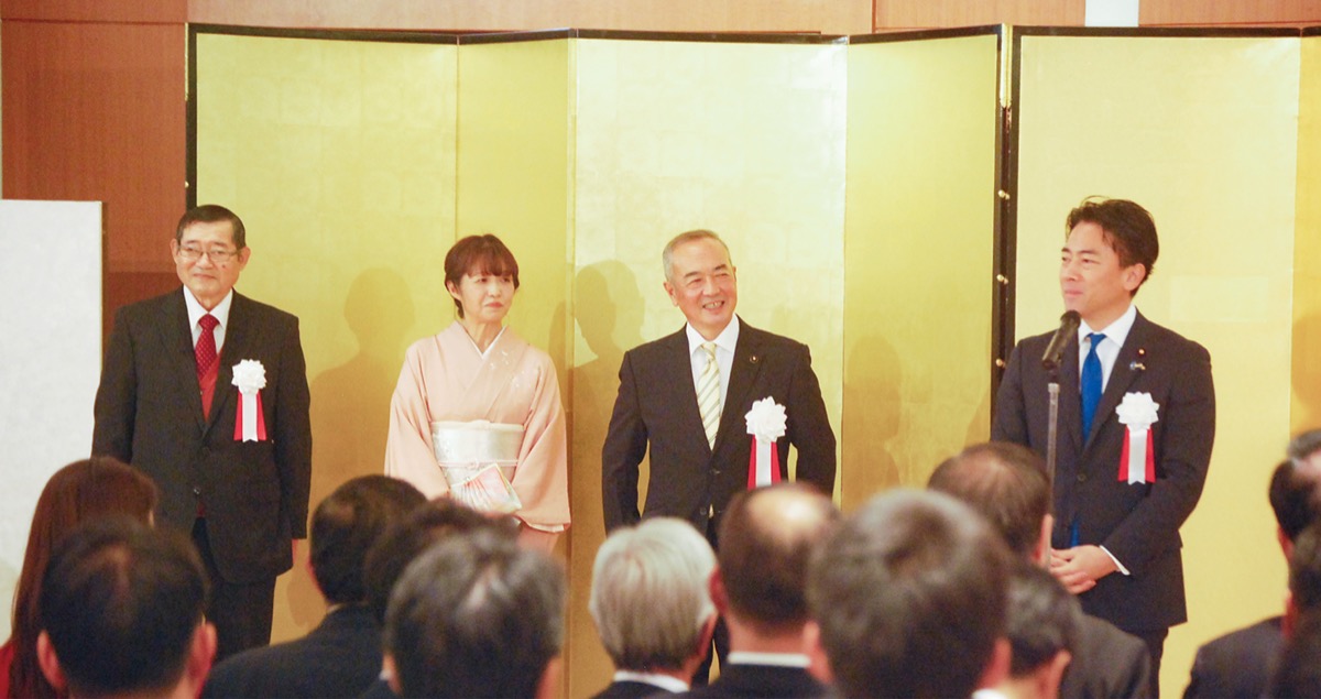 長田県議会議長就任 祝う