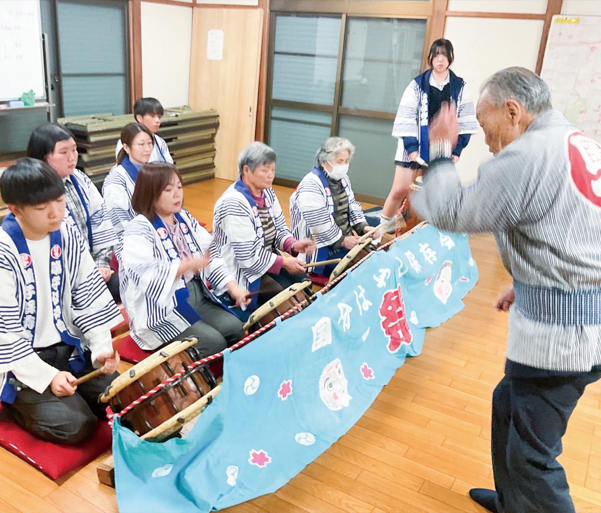 叩き初め本番へ、響き揃え
