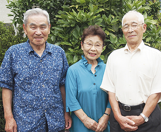 音頭を創った高橋さん（左）、佐藤さん（中央）、大木さん