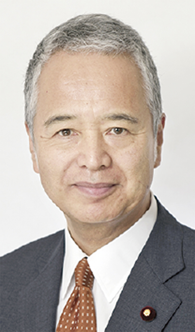 甘利氏、大臣を辞任