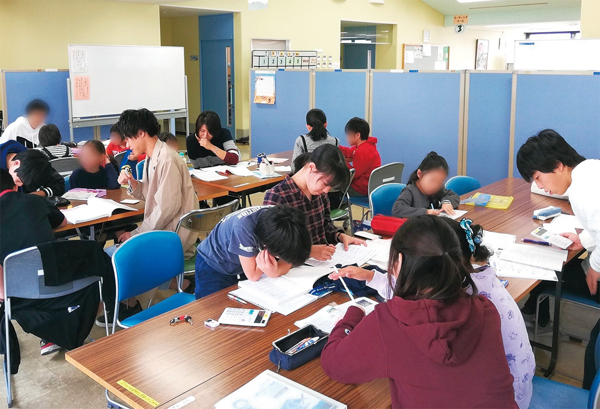 地元高校生が学習支援