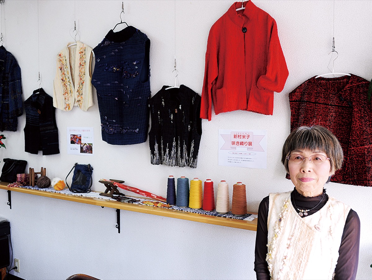 古くなった布を咲き織り