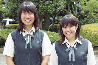 石倉さん（左）と芳崎さん