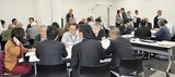 意見交換会に市民30人