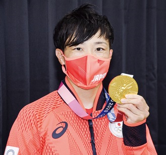 山田選手は1984年生まれの37歳。チームの主将、外野手として金メダル獲得に貢献した