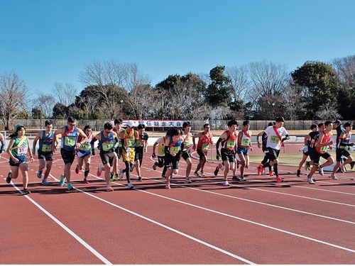 スタートを切る第一走者