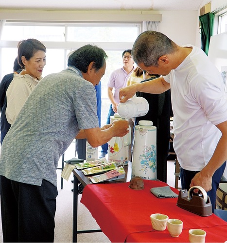 新茶３種の飲み比べを楽しむ