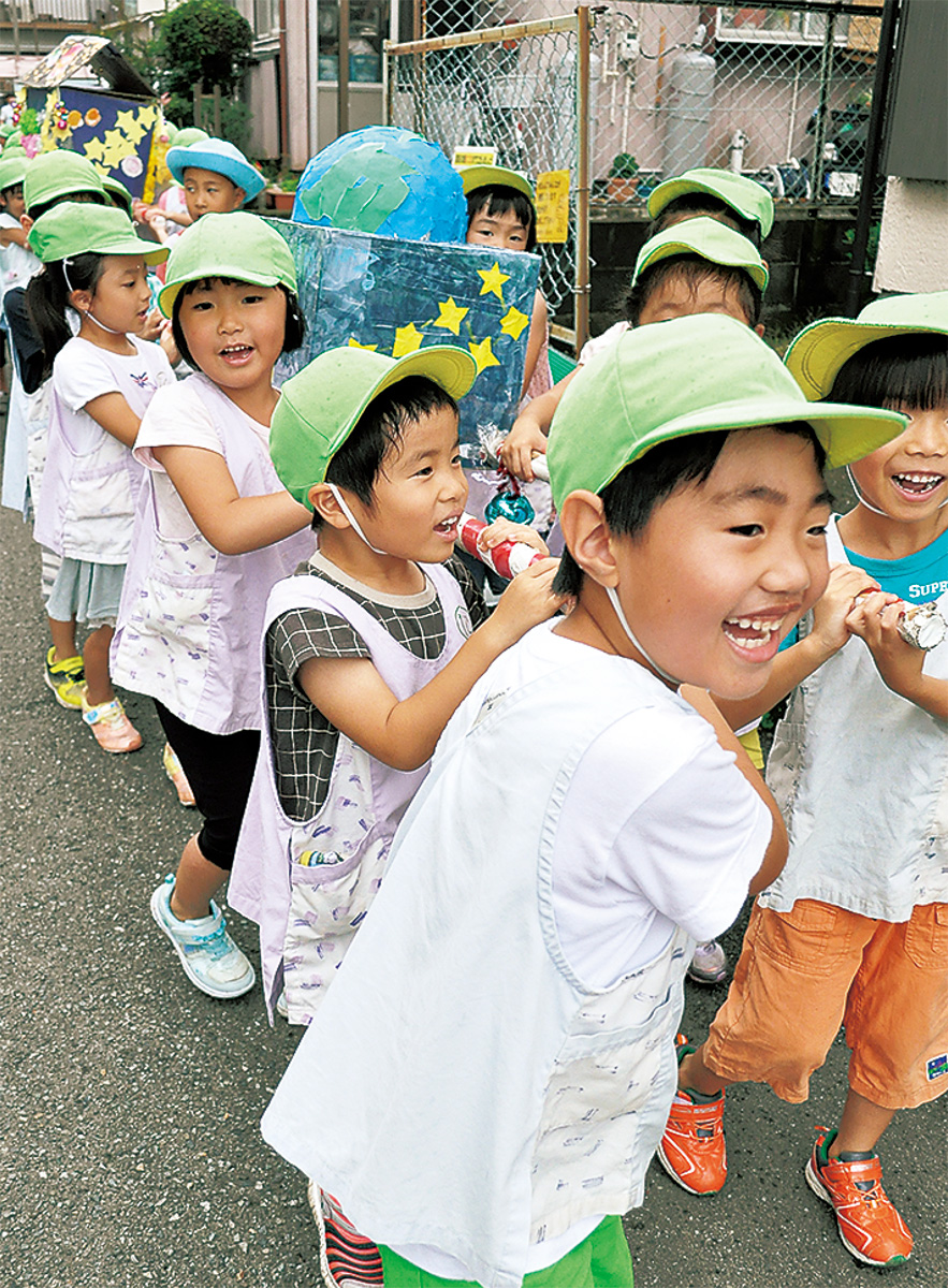 お神輿「ワッショイ」