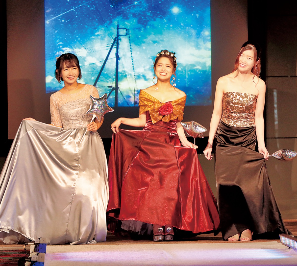 湘北短大 すべて学生の手で ファッションショー 厚木 愛川 清川 タウンニュース