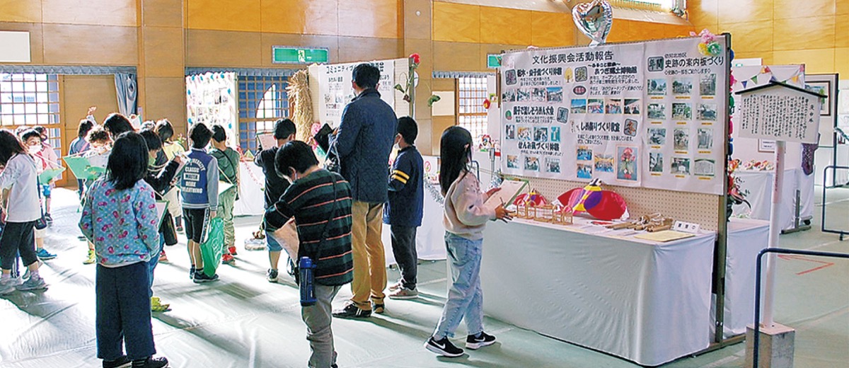 利用団体の活動を紹介 依知北公民館に600人 厚木・愛川・清川 タウンニュース