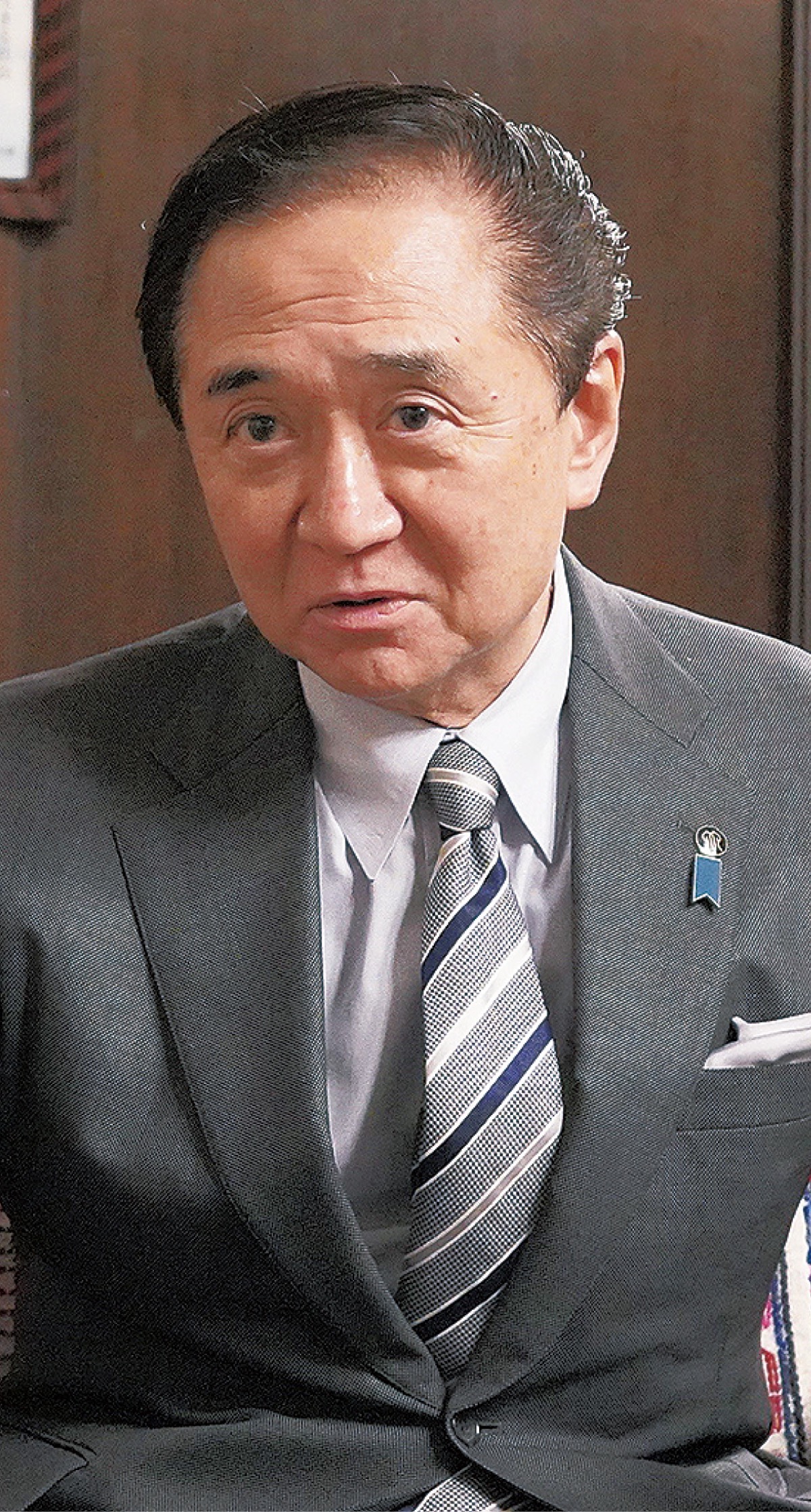 取材に応じる黒岩知事