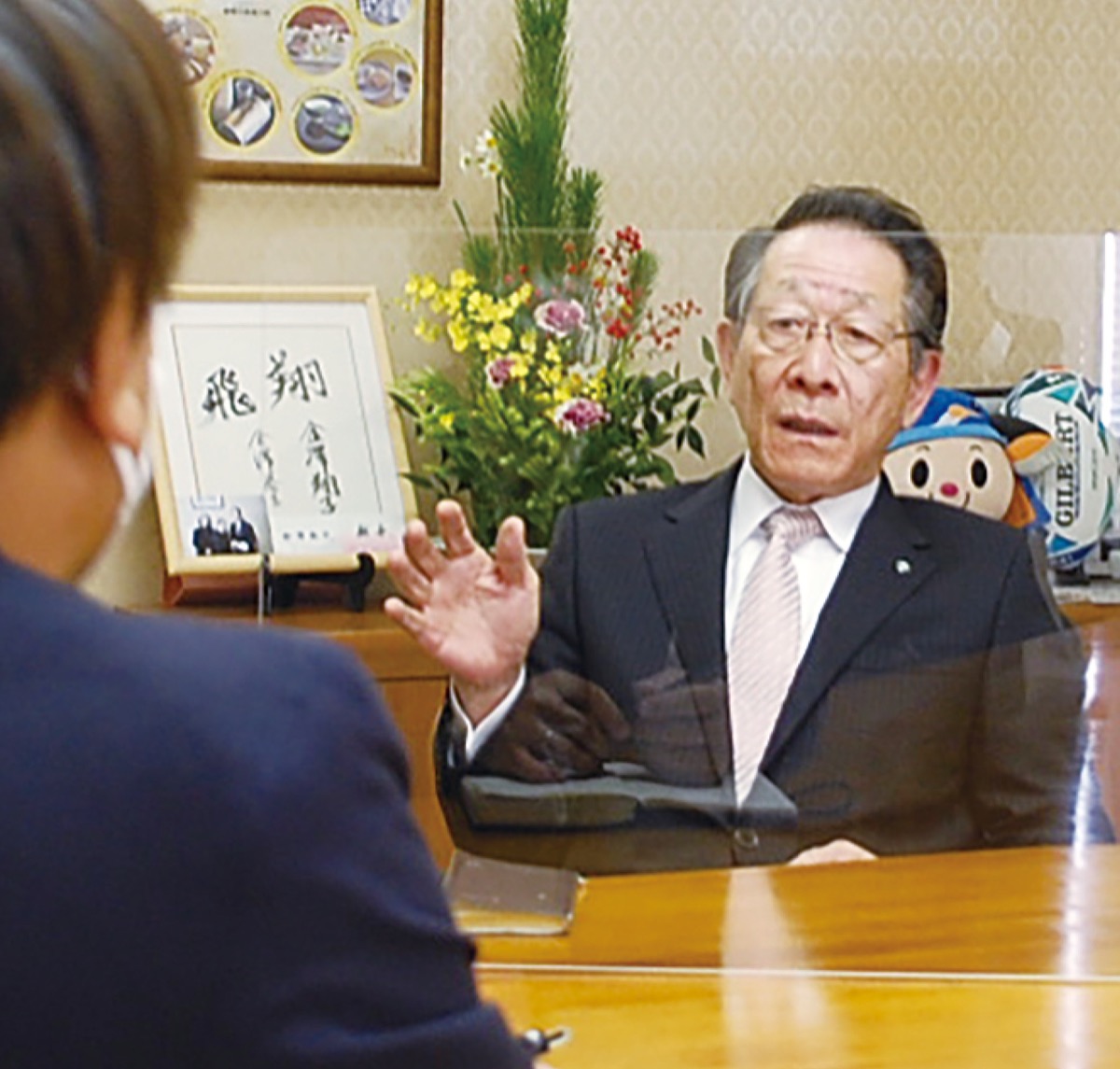 新年への思いを語る小野澤町長