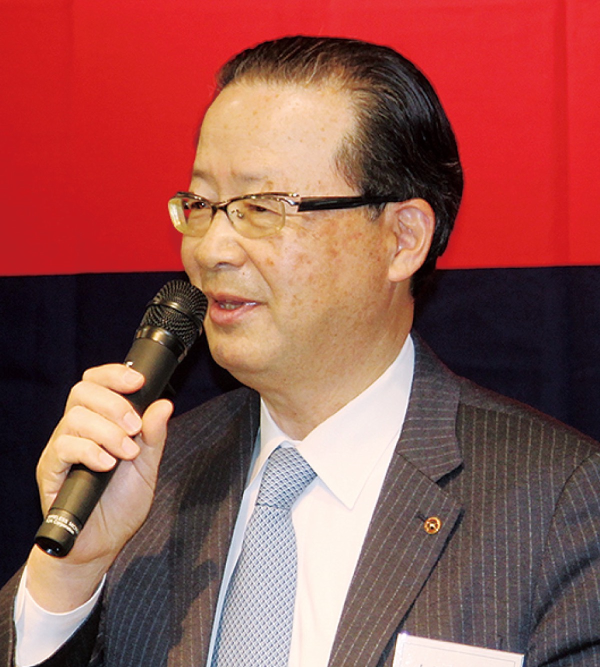 小澤俊通会長