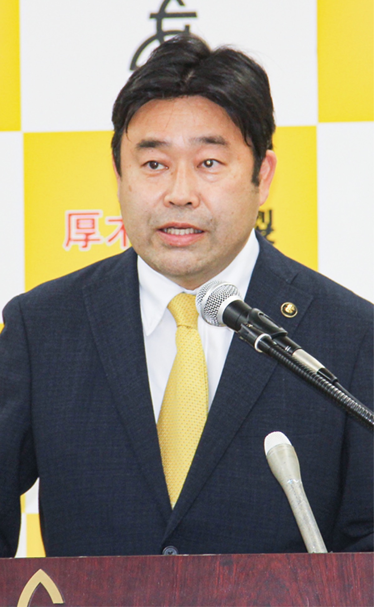 同日、記者会見を行う山口市長