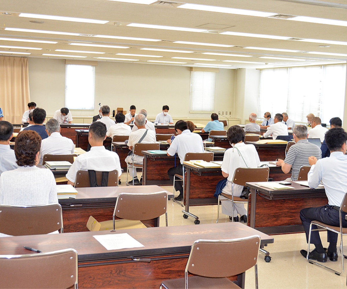 説明会に20陣営