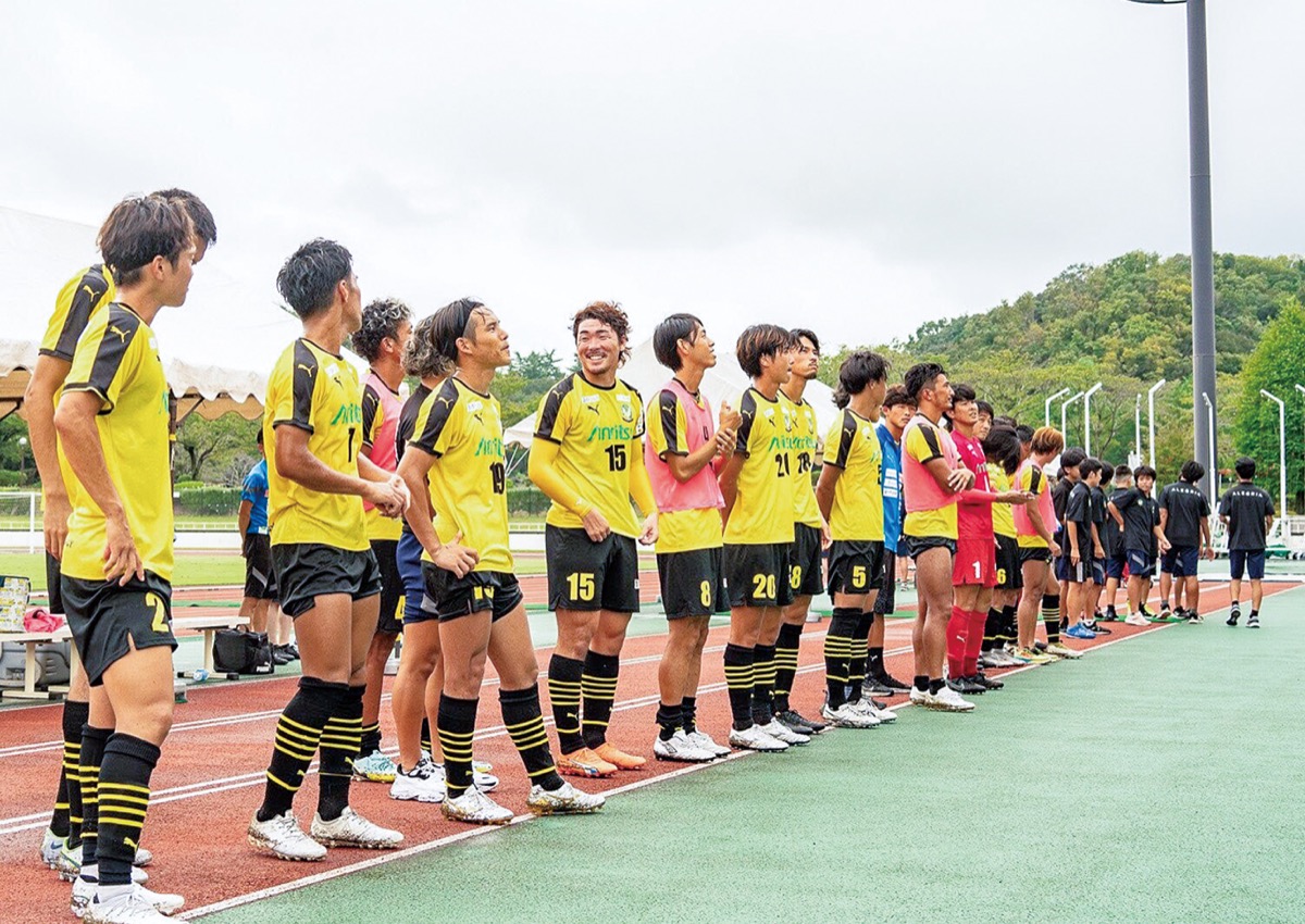 写真は前節ホーム最終戦後