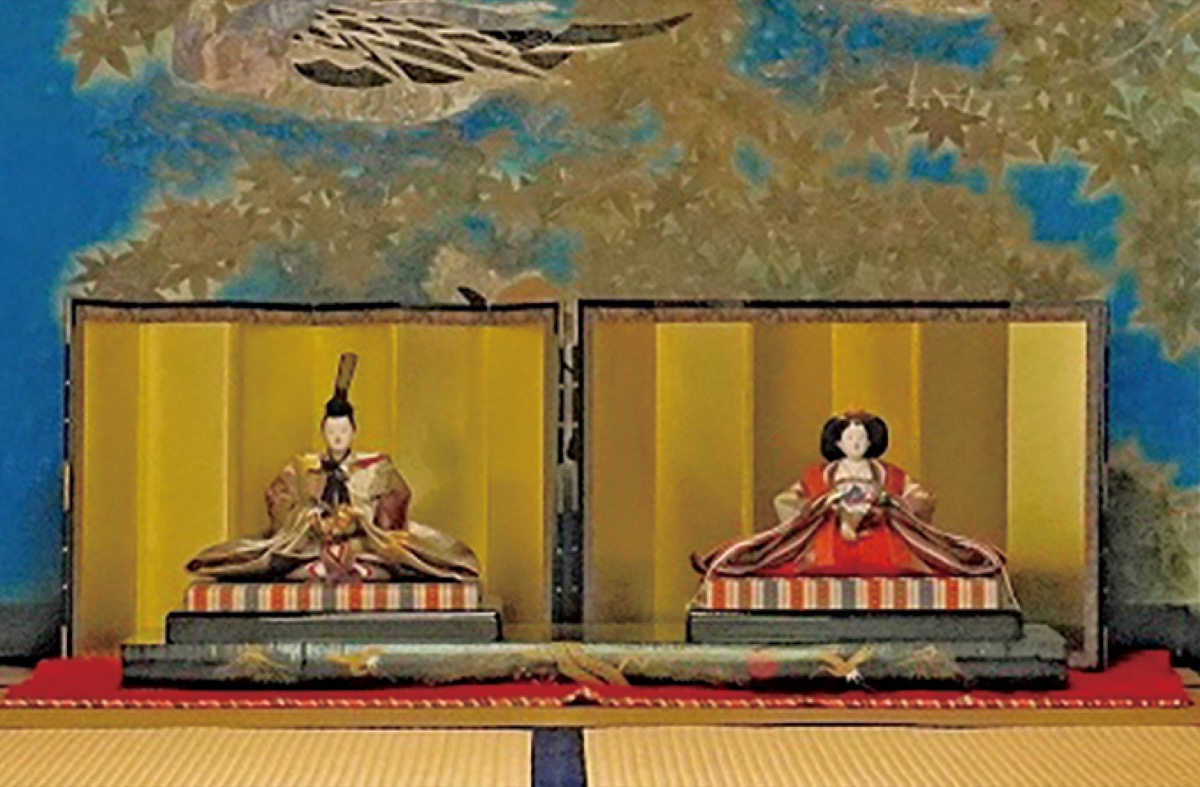 寄贈されたひな人形