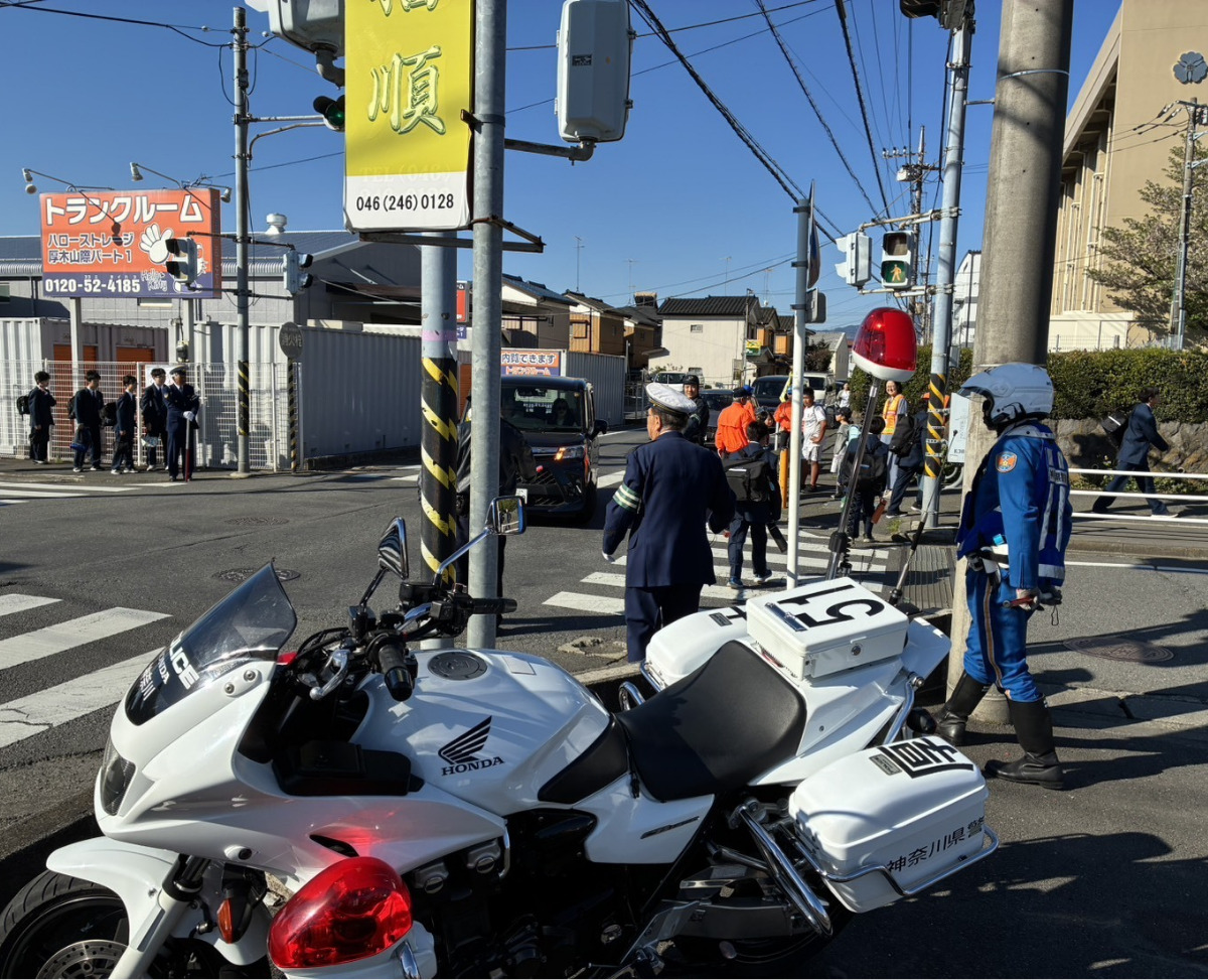 白バイ隊員も参加した