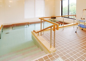 中川温泉に浸かれる浴室