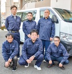 後列左から、岡田隊長、相原さん、濱谷さん。前列左から拝藤さん、佐藤さん、大山さん