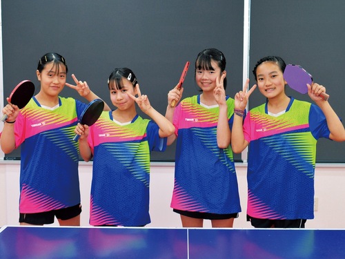 左から千原さん、関野さん、舘林さん、谷山さん