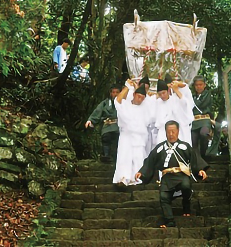 お下りの様子（昨年）