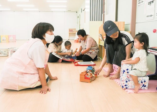 親子とふれあう子育てアドバイザー