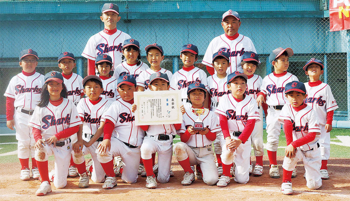 県予選を制し、全国大会に出場するチームのメンバー(提供写真)