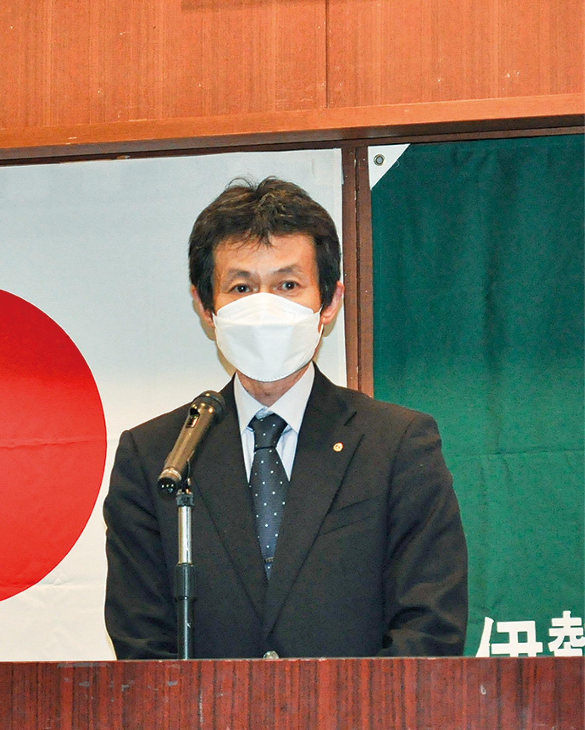 「意見出し合い、活発に」