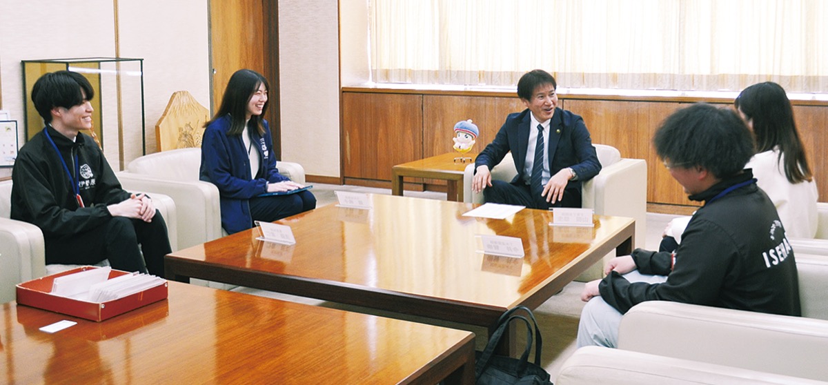 若手と市長が座談会