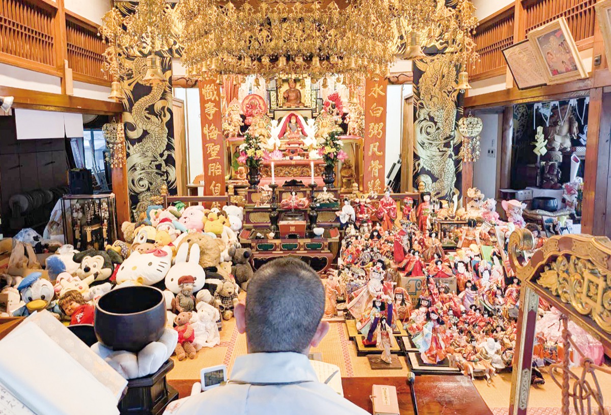 妙蔵寺で人形供養祭
