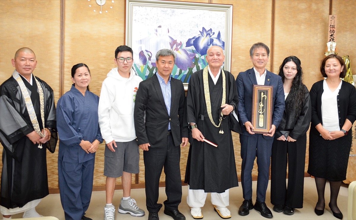 日本人抑留者の歴史語る