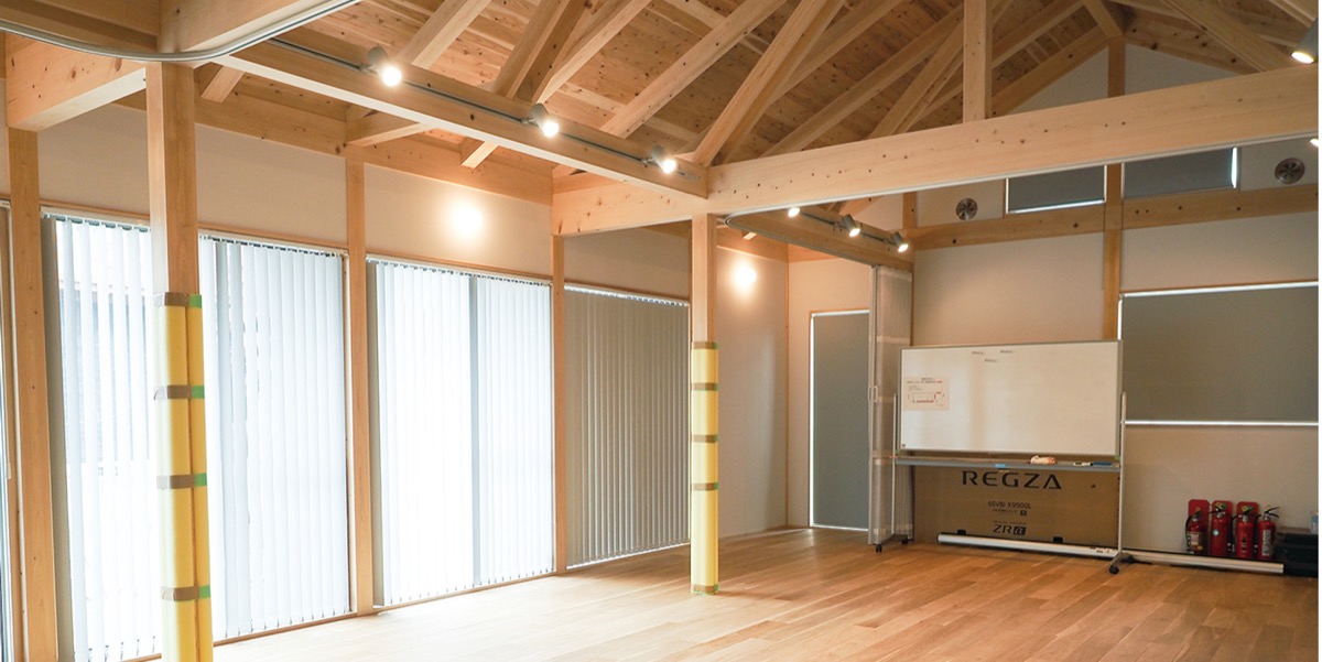 神奈川県産の木材を使用した内装