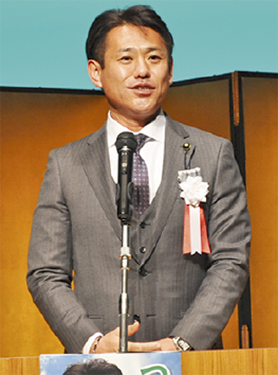 新春の集い450人来場