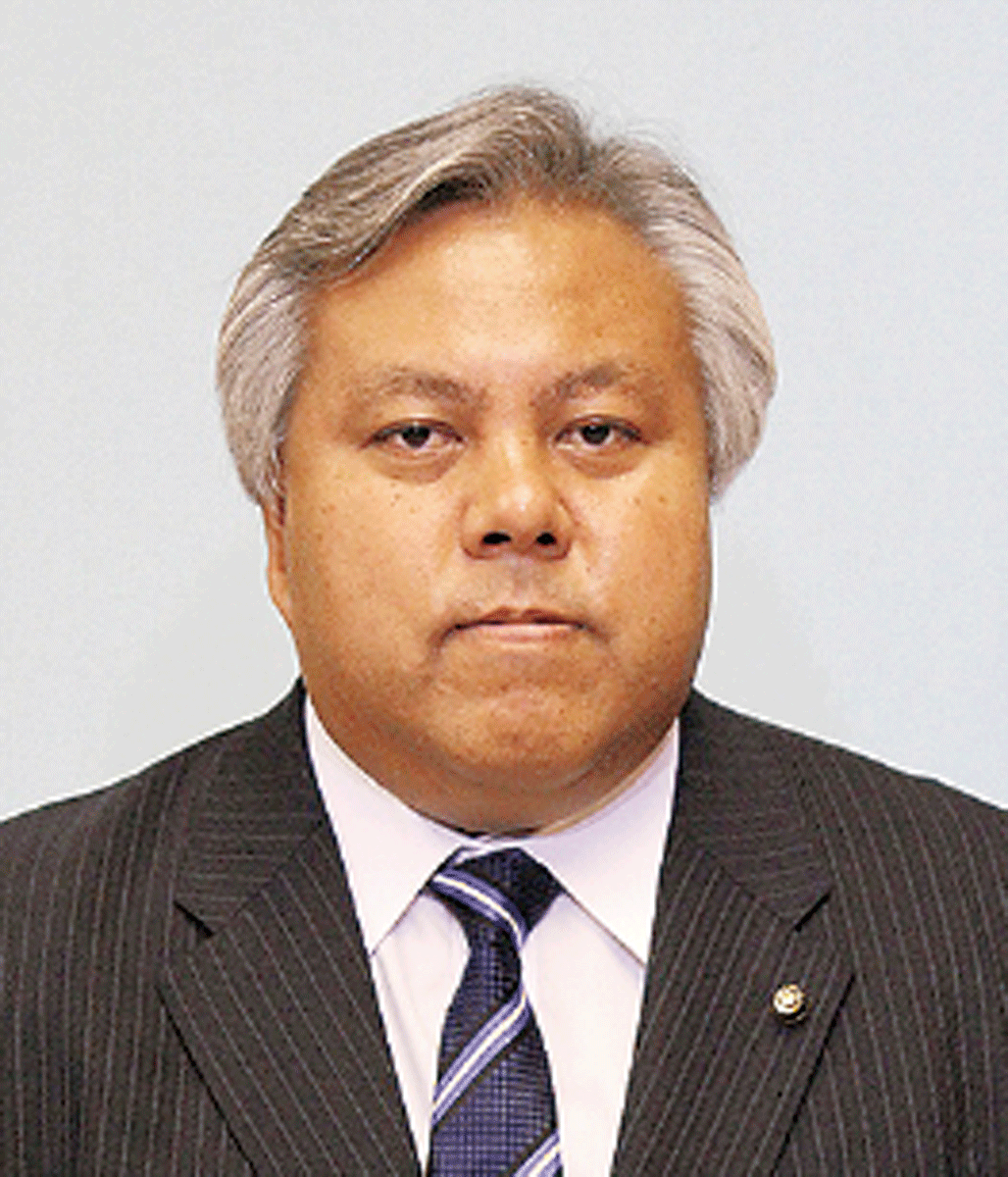 副議長に比留川氏