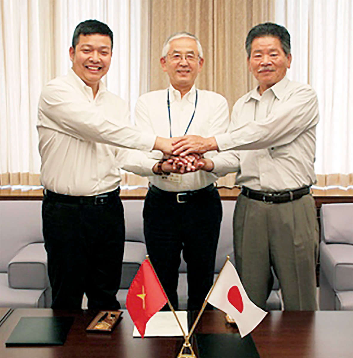 ベトナム法人と提携