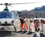 清川村恒例のヘリコプターによる空中郷土散策（昨年）