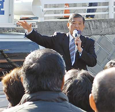 石破大臣が愛甲郡へ