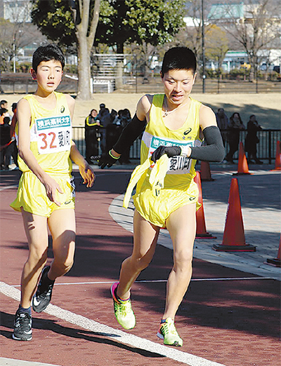 吉川敦史さんにスポーツ奨励金