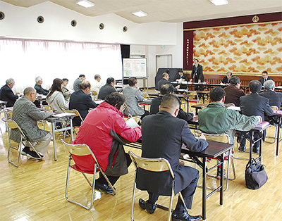 事前説明会に11陣営