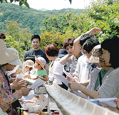 木陰で涼味つるり