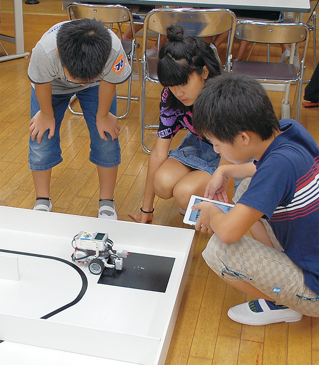 ロボットの動きに夢中