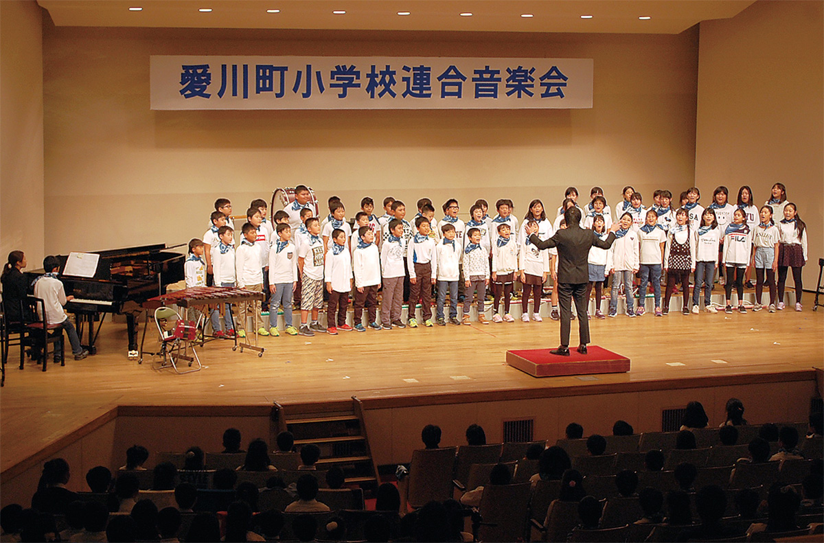 歌で心をひとつに