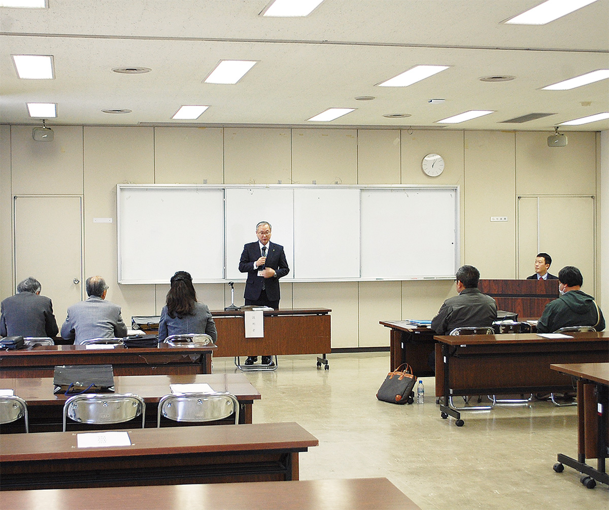 説明会に２陣営参加