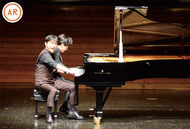 華麗なる連弾 後輩にエール