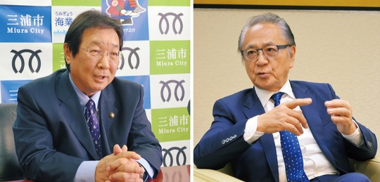 今年１年の展望と抱負を語る上地克明横須賀市長（右）と吉田英男三浦市長（＝昨年12月13日、両市役所）