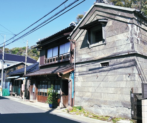 東浦賀にある石蔵付きの商家「幸保邸」