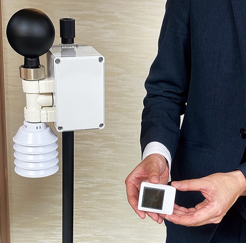 屋外用（左）と屋内用センサー